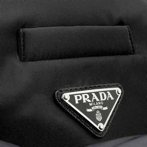 prada uomo saldi|Cappello da Uomo di Prada in Nero .